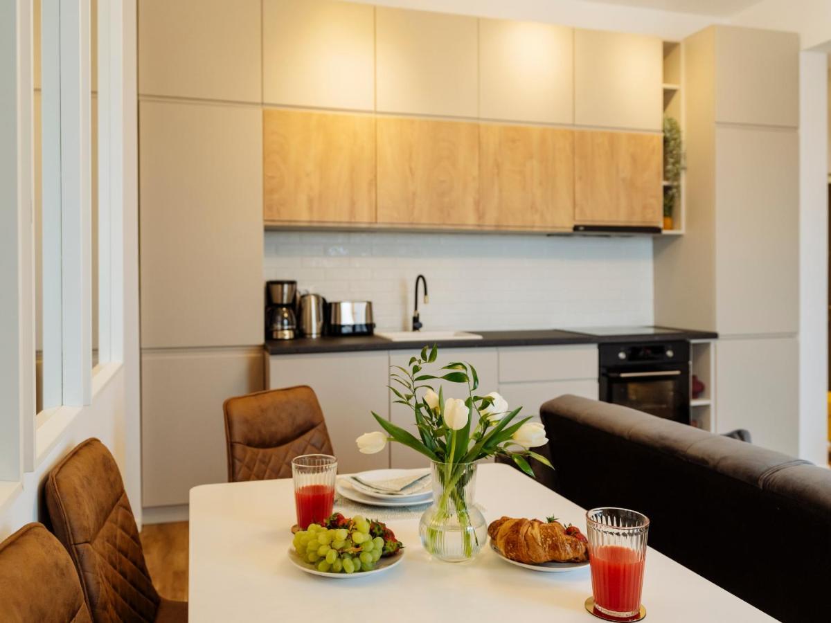 בוקרשט Sunny 2Br Flat - Top Location - Amazing Balcony מראה חיצוני תמונה